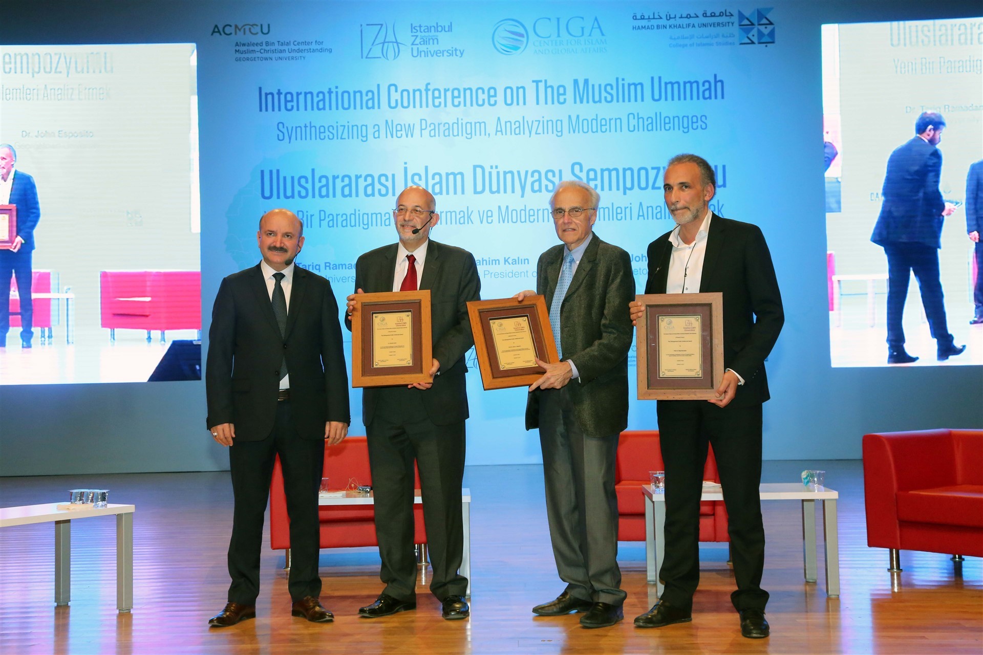 ULUSLARARASI İSLAM DÜNYASI SEMPOZYUMU SONA ERDİ