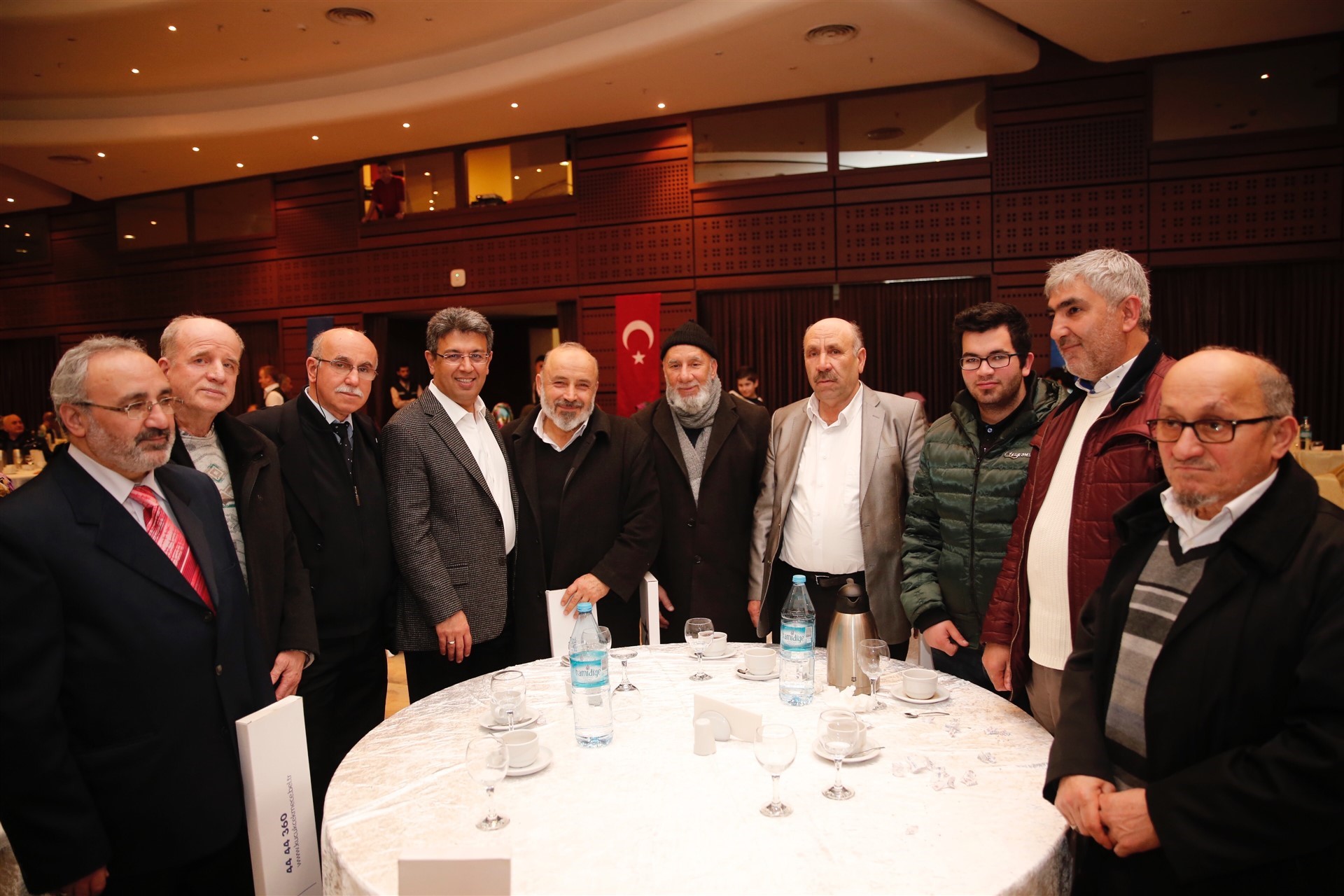 BAŞKAN KARADENİZ, YAŞLILARLA BULUŞTU