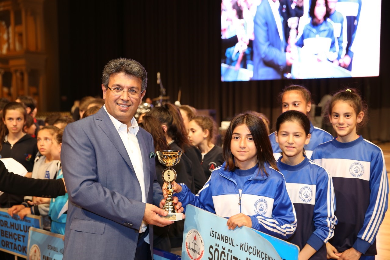 ÖĞRENCİLER, HEM ÖDÜLLENDİRİLDİ HEMDE DOYASIYA EĞLENDİ