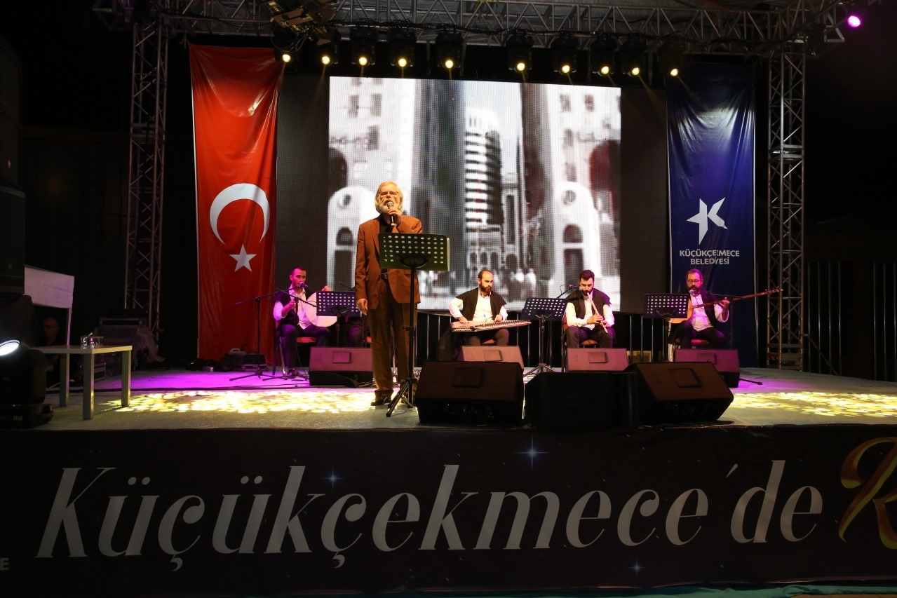 RAMAZAN AYININ SON İFTAR SOFRALARI KURULDU