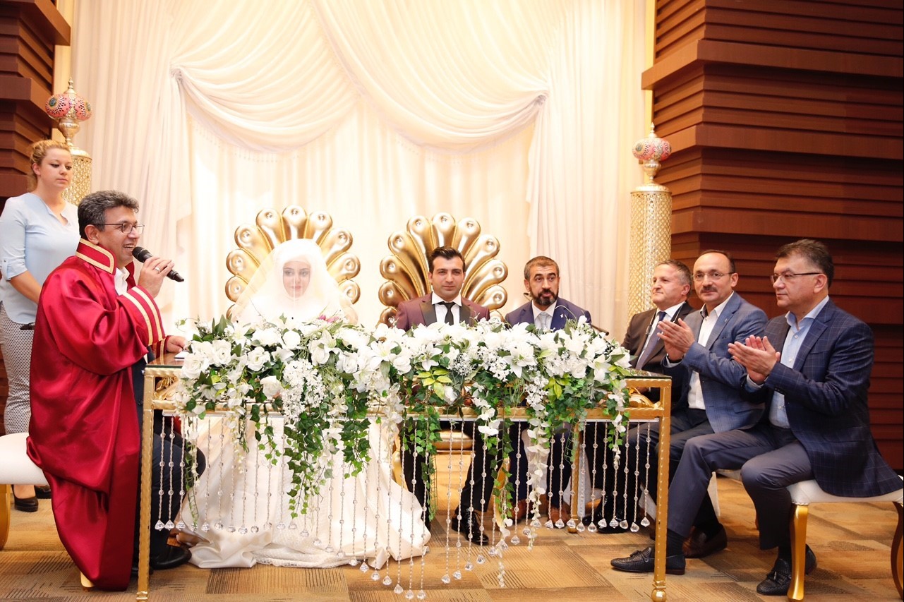 15 TEMMUZ GAZİSİ DÜNYA EVİNE GİRDİ