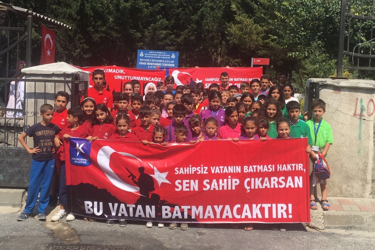 KÜÇÜKÇEKMECE BİLGİ EVLERİ, 15 TEMMUZ ŞEHİTLERİNİ UNUTMADI