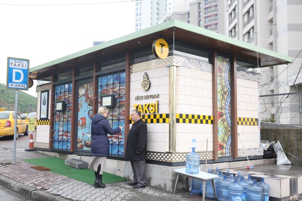 İSTANBUL’UN İLK YEŞİL TAKSİ DURAĞI